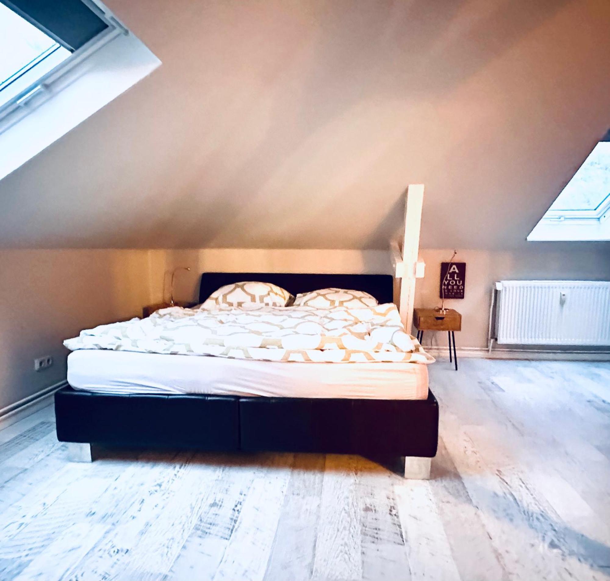 Ankerplatz Neumuenster, Parkplatz Appartement Buitenkant foto